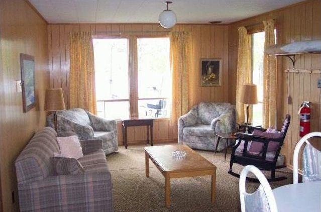 Sunrise Resort Buckhorn Room photo
